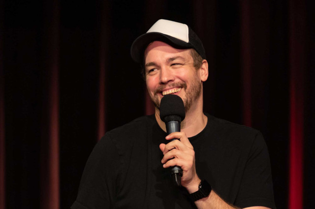 Jan van Weyde im Hauptcast von &bdquo;Binge Reloaded&ldquo; auf Amazon Prime